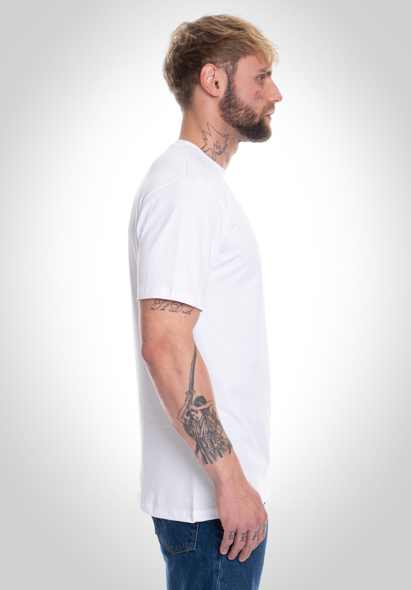 Basic Regular Fit Tee - White () – T-shirt's von Straight Outta Cotton