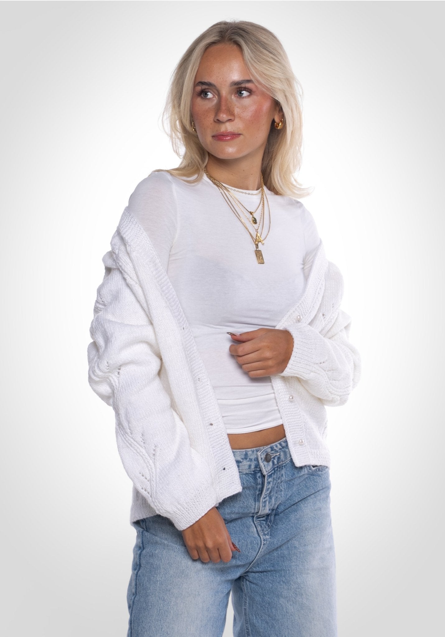 Handcrafted Knit Jacket - White () – von Straight Outta Cotton