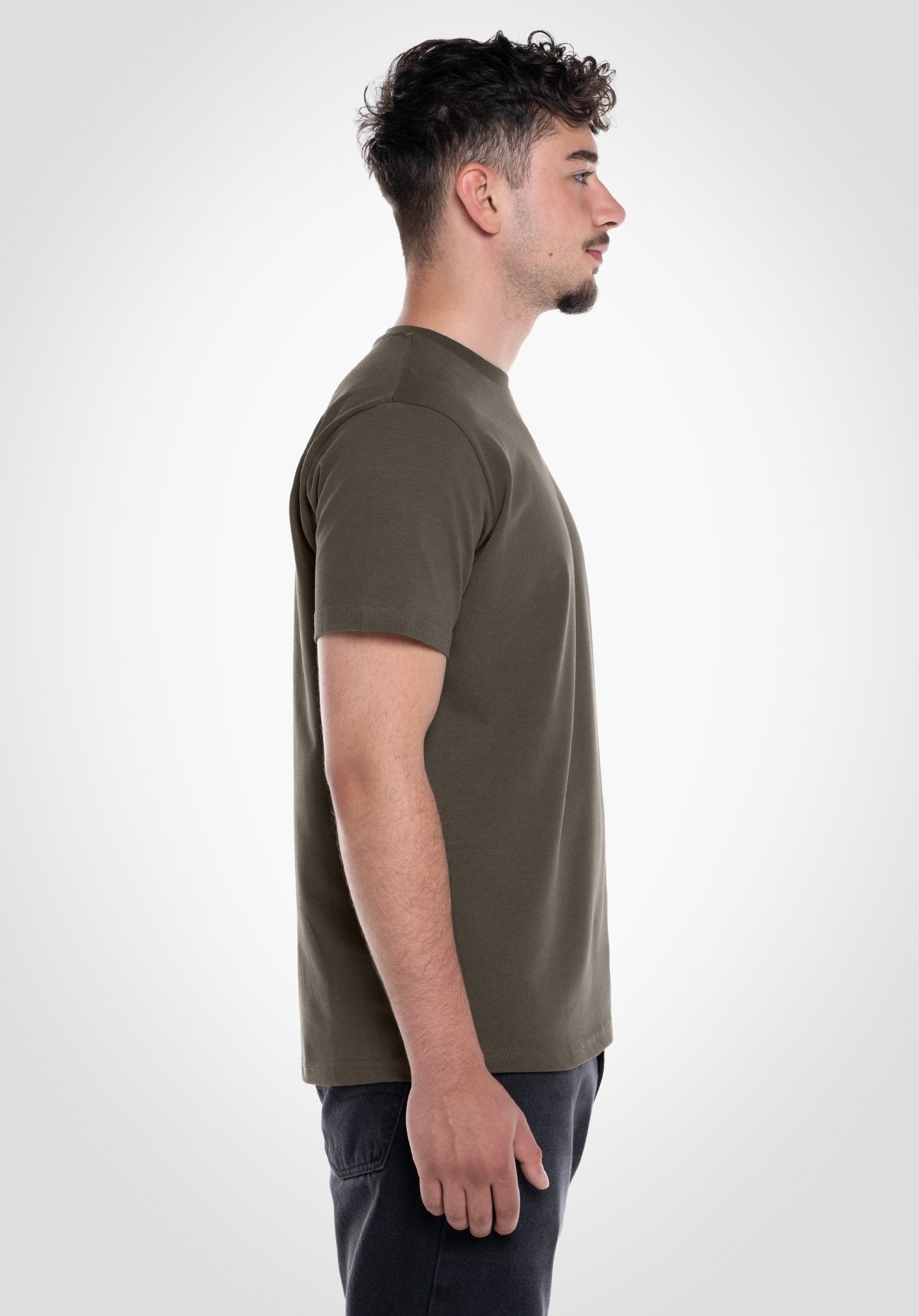 Heavy Regular Fit Tee - Olive (Olive) – von Straight Outta Cotton