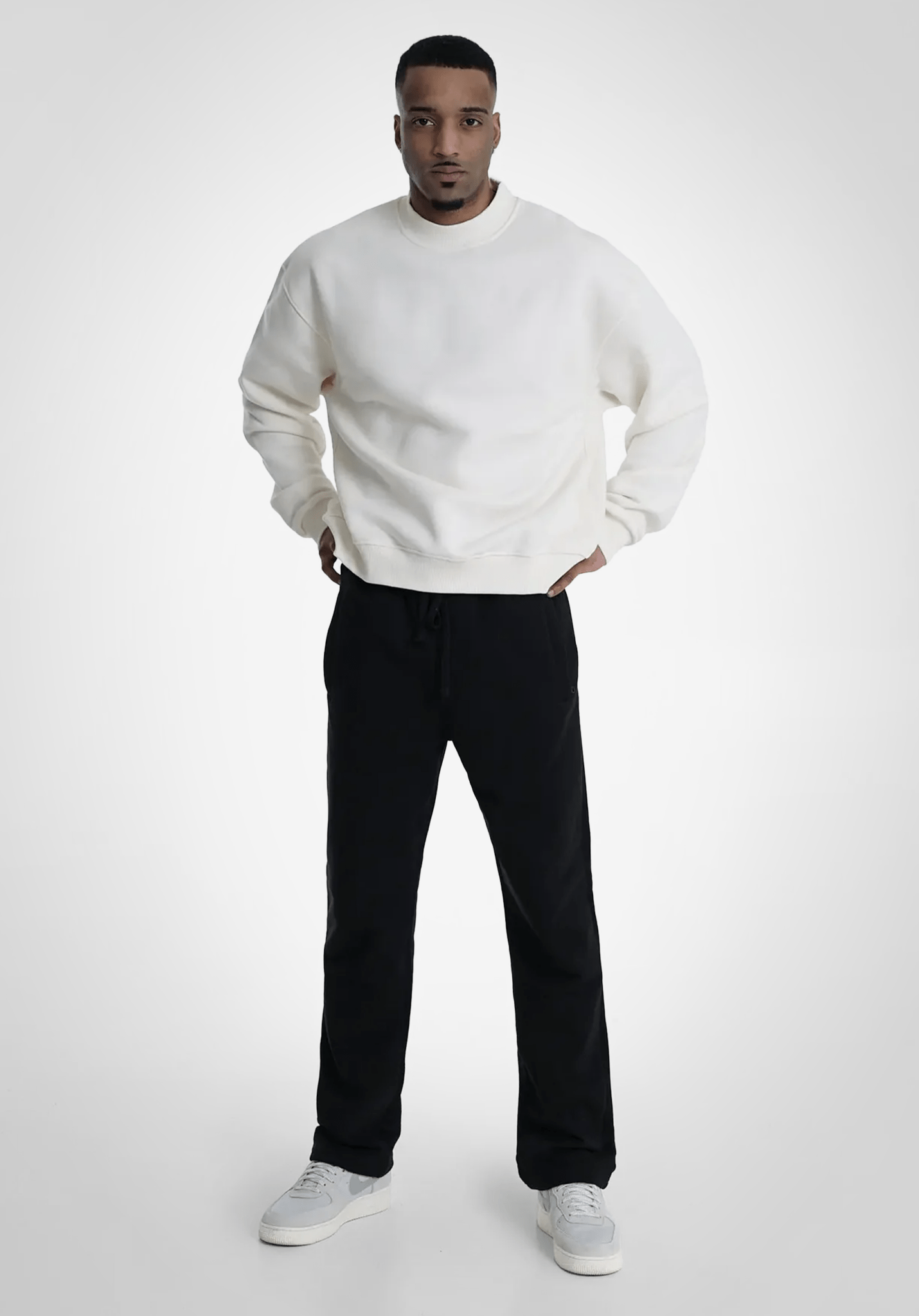 Straight Leg Jogger - Black (Schwarz) – von Straight Outta Cotton