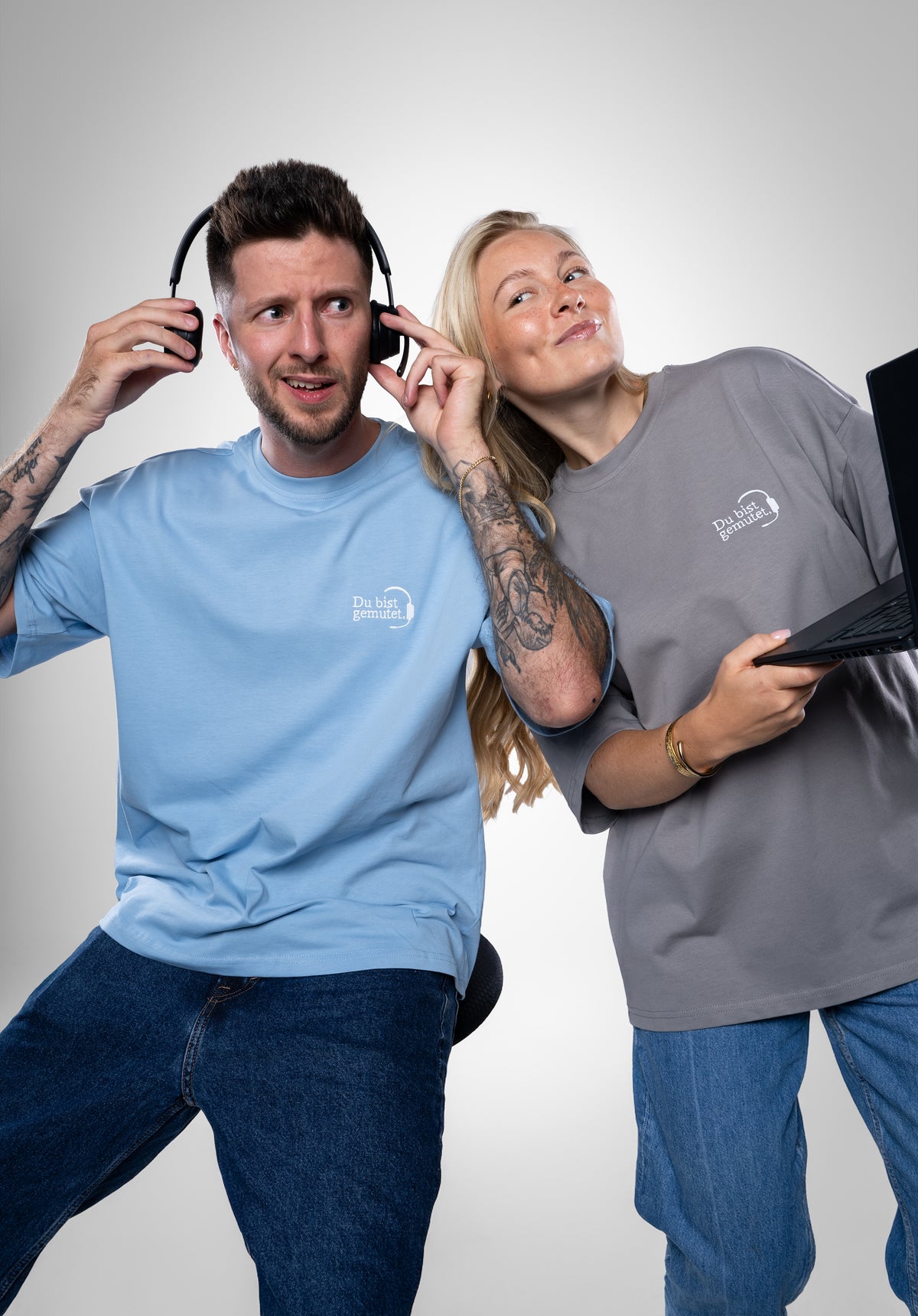 Du bist gemutet Oversize Tee Light Blue Vecchiio und Model #Farbe_Blau