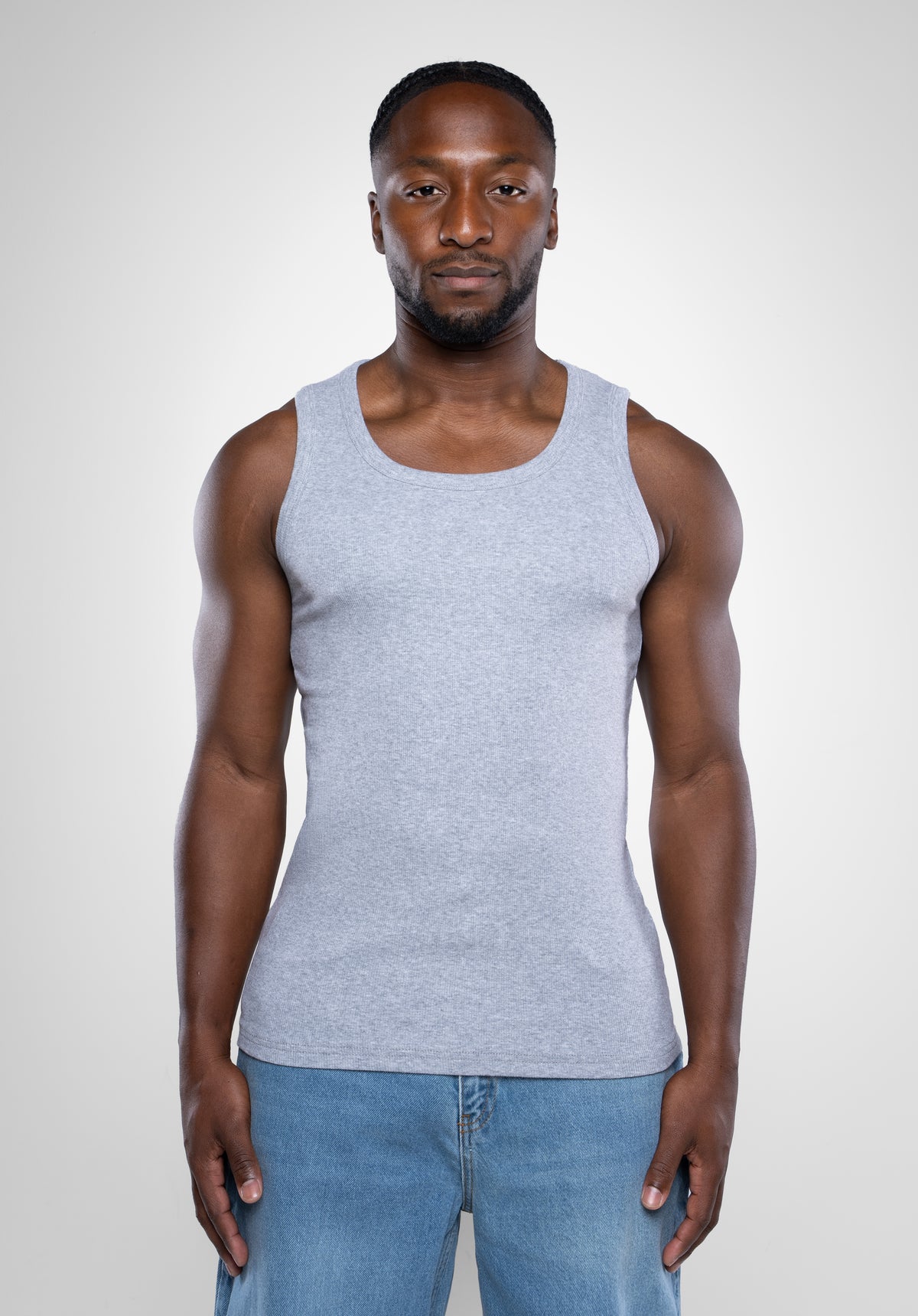Tank Top Melange Grey van Straight Outta Cotton, vooraanzicht op model