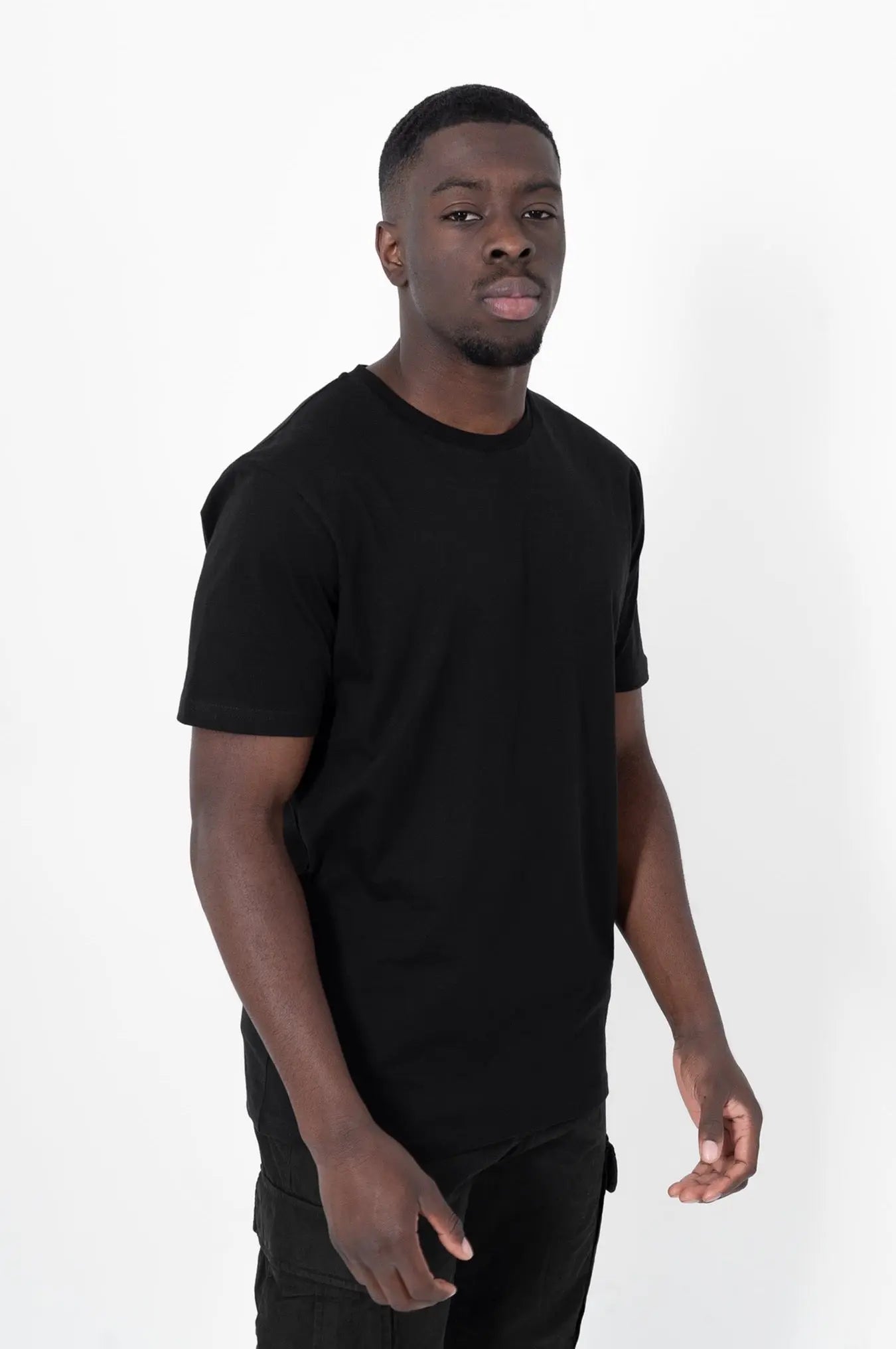 Basic T-Shirt - Black – Straight Outta Cotton